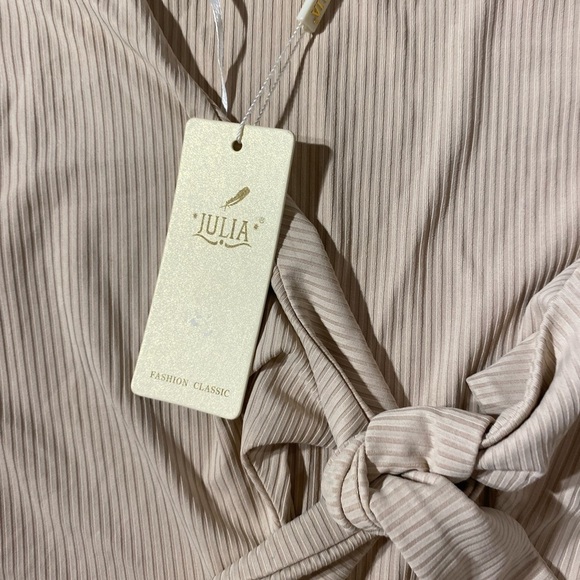 Julia Elegant Beige Button-Down Dress Small/ Medium (GA) - Picture 8 of 11